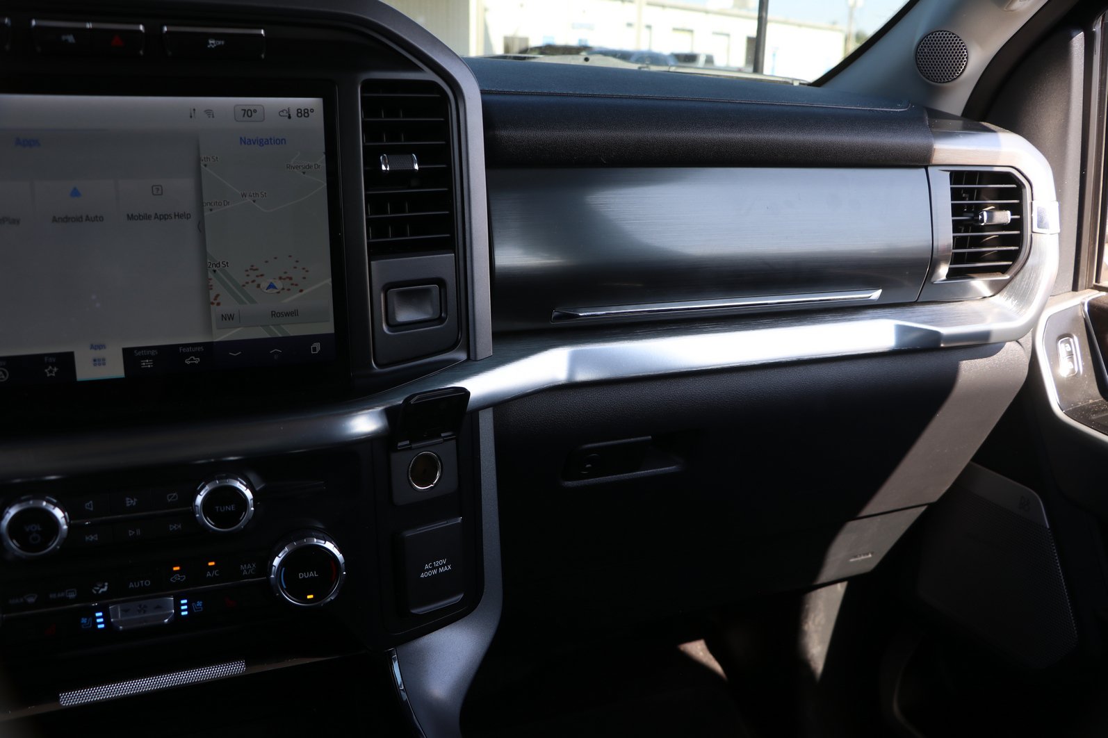 Used 2023 Ford F150 Lariat w/ Equipment Group 502A High AWD/4WD image 27