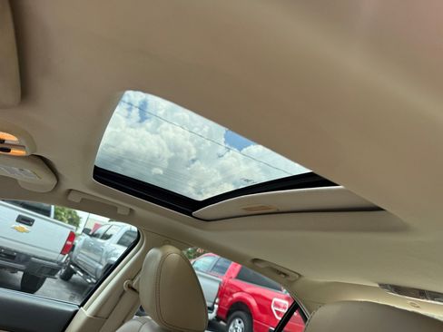 Used 2010 Ford Fusion SEL FWD image 11