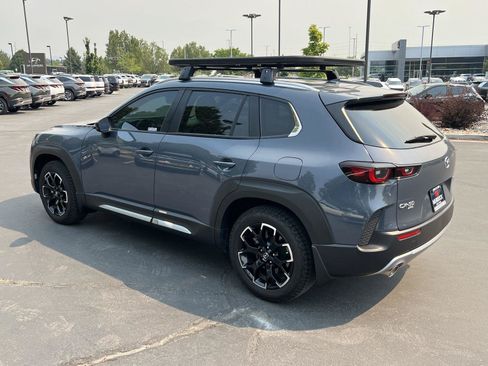 Used 2025 MAZDA CX-50 Meridian Edition w/ Apex Package AWD/4WD image 11
