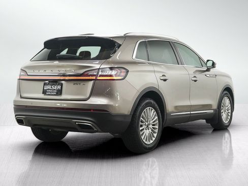 Used 2020 Lincoln Nautilus Premier AWD/4WD image 5