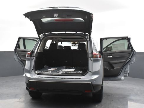 New 2026 Nissan Rogue SV w/ SV Premium Package image 36