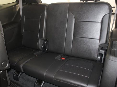 Used 2023 Chevrolet Traverse High Country image 24