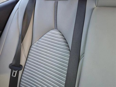Used 2018 Toyota Camry SE w/ Audio Package FWD image 11
