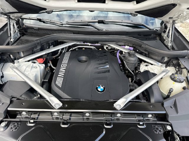 Used 2024 BMW X5 sDrive40i w/ M Sport Package RWD image 31