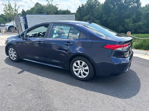 Used 2021 Toyota Corolla LE FWD image 4