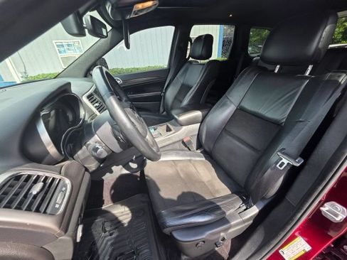 Used 2018 Jeep Grand Cherokee Altitude AWD/4WD image 14