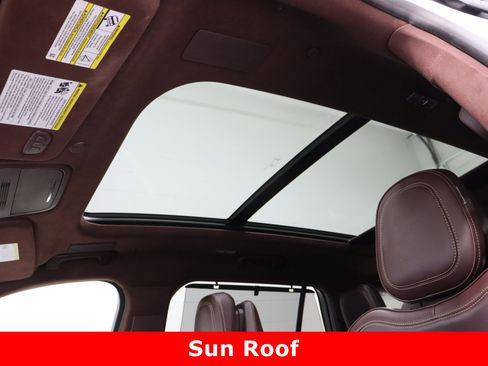 Used 2023 Lincoln Aviator Black Label w/ Dynamic Handling Package image 29