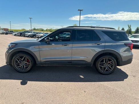 Used 2025 Ford Explorer ST w/ Sun And Sound Package AWD/4WD image 38