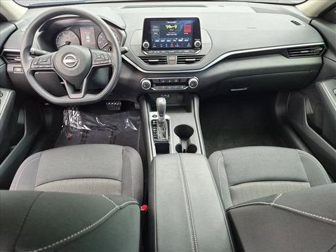 Certified 2025 Nissan Altima 2.5 S FWD image 15