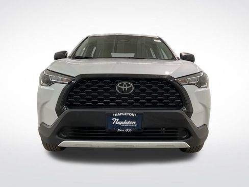 Used 2025 Toyota Corolla Cross L FWD image 5