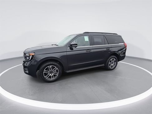 New 2025 Ford Expedition Active image 4