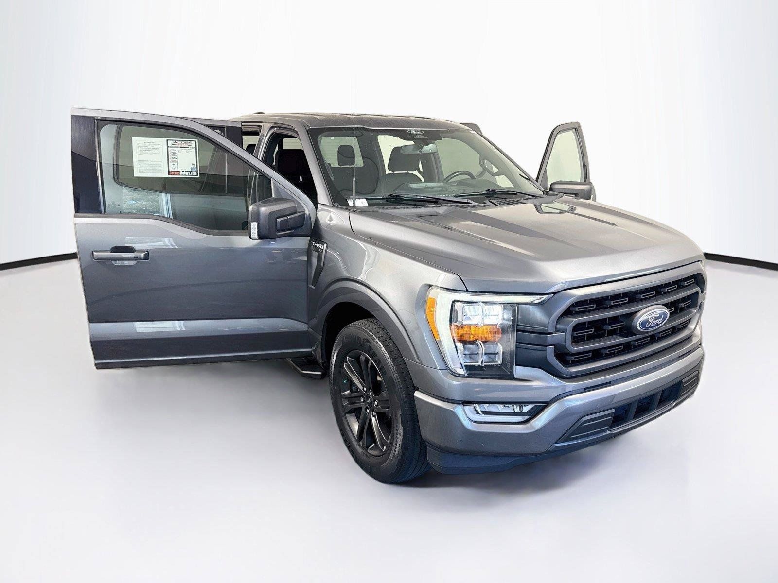 Used 2022 Ford F150 XLT w/ Equipment Group 302A High RWD image 39