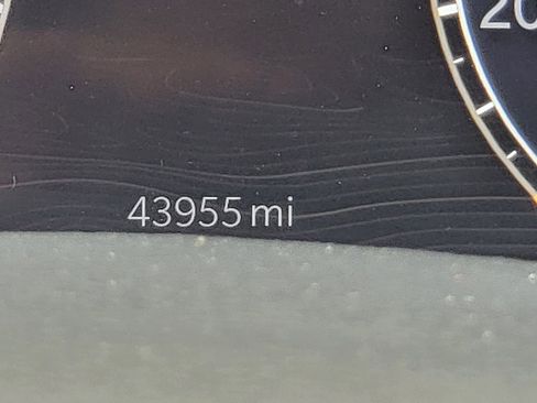 Used 2024 Jeep Grand Cherokee L Limited w/ Luxury Tech Group II image 7