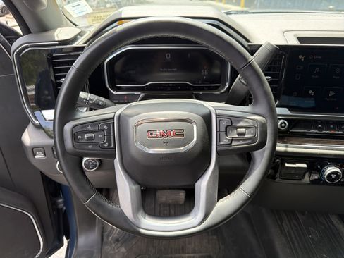 Used 2024 GMC Sierra 1500 Elevation w/ X31 Off-Road Package AWD/4WD image 9
