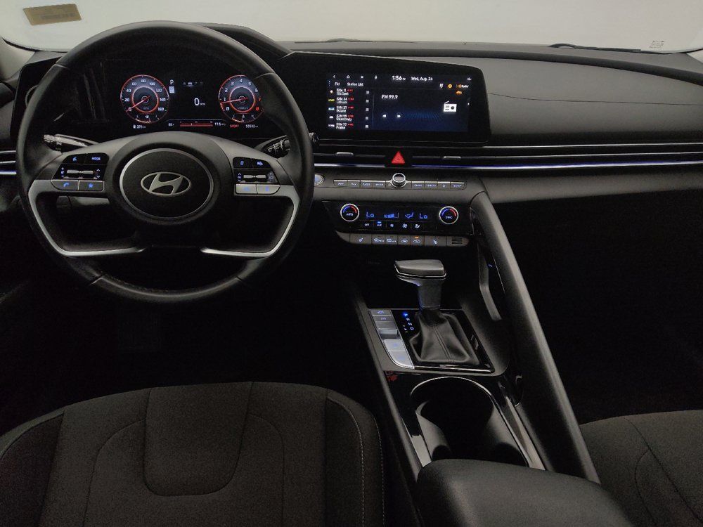 Used 2025 Hyundai Elantra SEL FWD image 22