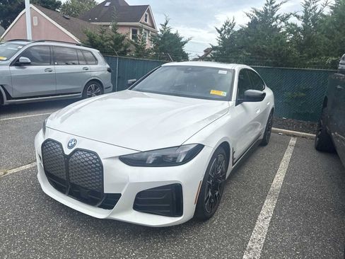 Used 2025 BMW i4 xDrive40i w/ M Sport Package AWD/4WD image 3