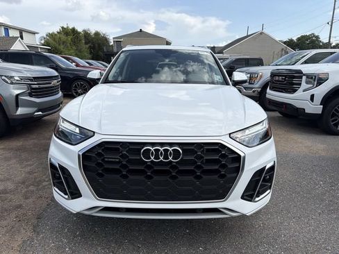 Used 2025 Audi Q5 e Premium AWD/4WD image 2