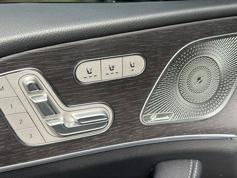 Certified 2025 Mercedes-Benz GLS 450 4MATIC image 25