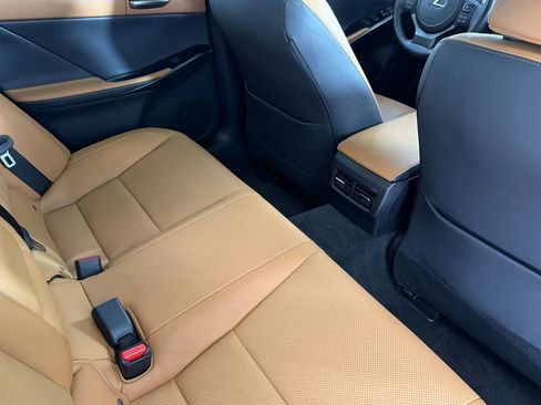 Used 2023 Lexus IS 300 w/ Comfort Package RWD image 31