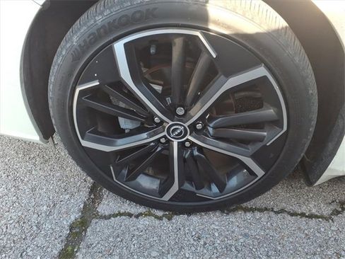 Certified 2023 Nissan Altima 2.5 SR w/ SR Premium Package image 6