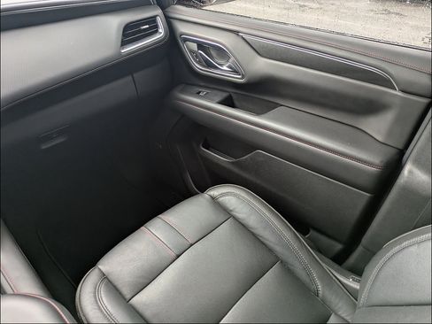 Used 2021 Chevrolet Suburban RST AWD/4WD image 20