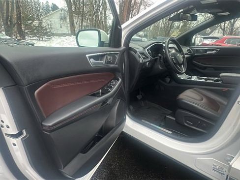 Used 2020 Ford Edge Titanium w/ Equipment Group 301A image 29
