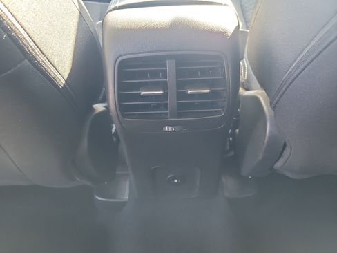 Used 2024 Ford Escape Active image 17