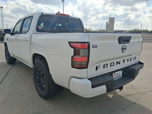 New 2026 Nissan Frontier SV w/ SV Convenience Package RWD image 5