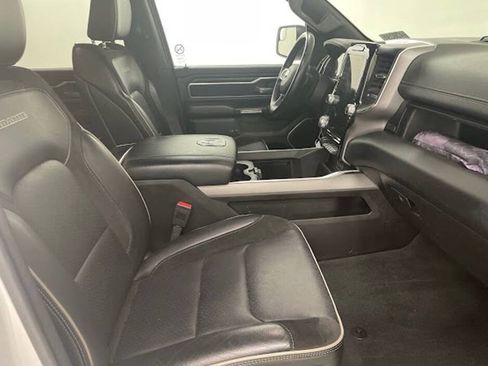 Used 2023 RAM 1500 Laramie AWD/4WD image 16
