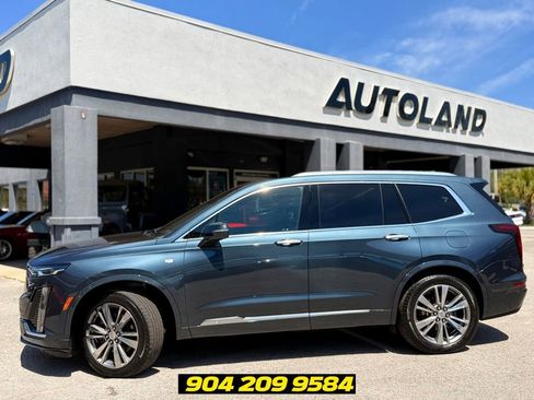 Used 2020 Cadillac XT6 Premium Luxury FWD image 4