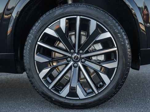 New 2026 Volvo XC90 B6 Ultra w/ Protection Package image 14