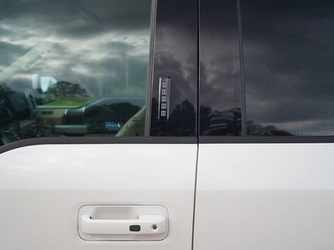 Used 2015 Ford F150 Lariat w/ Equipment Group 501A Mid AWD/4WD image 22