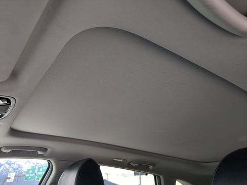 Used 2019 Kia Sorento SX w/ SX Touring Package image 14