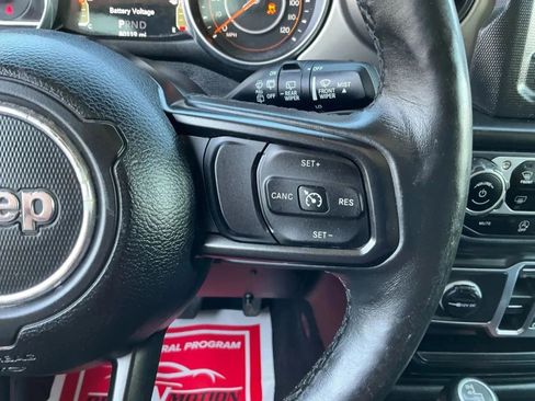 Used 2018 Jeep Wrangler Unlimited Sport S image 26