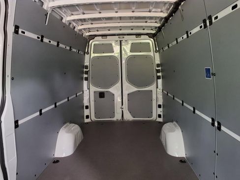 New 2025 Mercedes-Benz Sprinter 2500 image 18