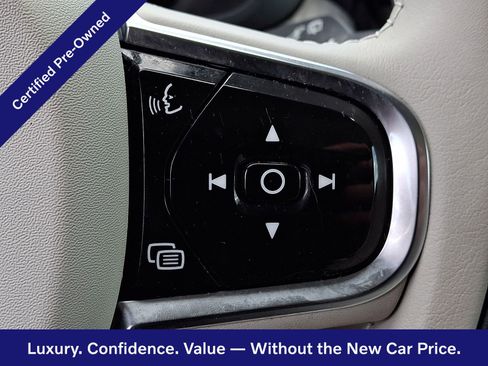 Certified 2024 Volvo XC60 B5 Plus w/ Climate Package AWD/4WD image 23