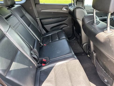 Used 2019 Jeep Grand Cherokee Limited AWD/4WD image 23