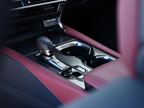 Used 2024 Lexus RX 500h F Sport image 20