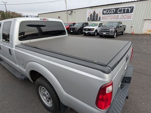 Used 2014 Ford F250 XL image 18
