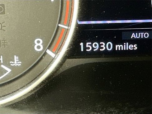 Used 2023 Nissan Rogue SV image 15