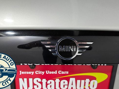 Used 2019 MINI Cooper 2-Door Hardtop image 31