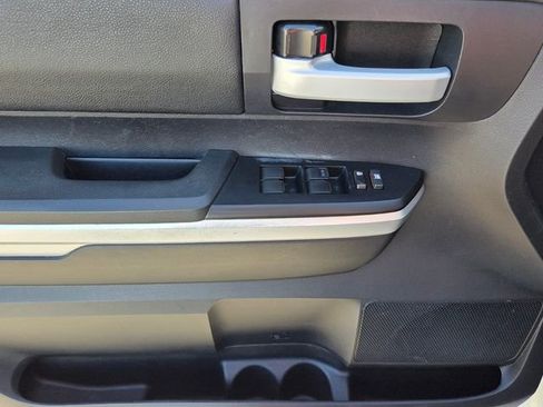 Used 2016 Toyota Tundra SR5 image 32