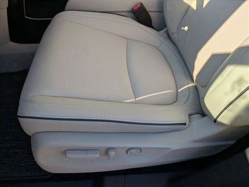 New 2026 Honda Odyssey Touring image 4