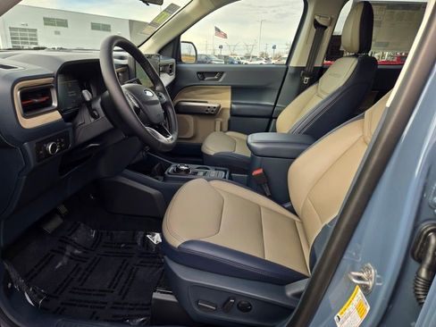 New 2025 Ford Maverick Lariat image 22