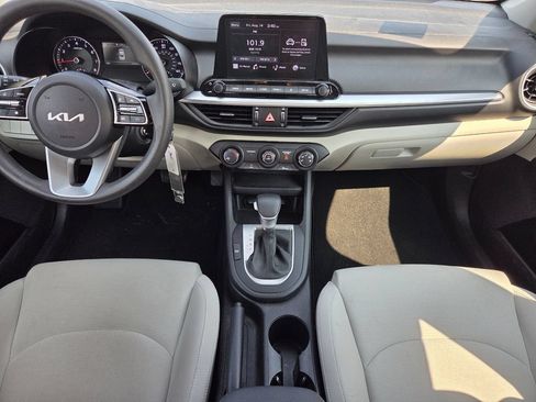 Used 2022 Kia Forte LXS FWD image 15