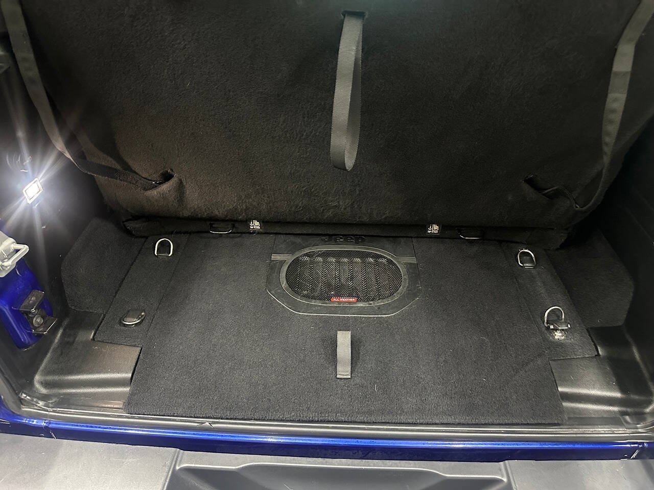 Used 2018 Jeep Wrangler Sport AWD/4WD image 25