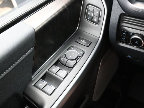 Used 2026 Ford F450 Lariat AWD/4WD image 25
