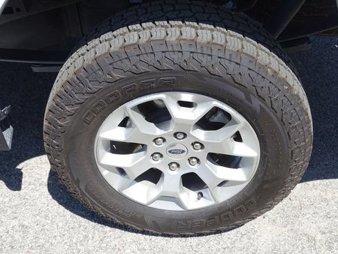 Used 2023 Ford F150 XLT AWD/4WD image 17