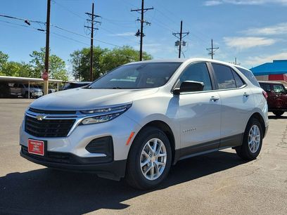 Used 2022 Chevrolet Equinox LS w/ LS Convenience Package