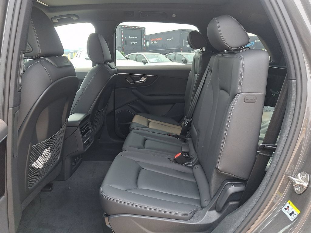 New 2026 Audi Q7 2.0T Premium AWD/4WD image 6
